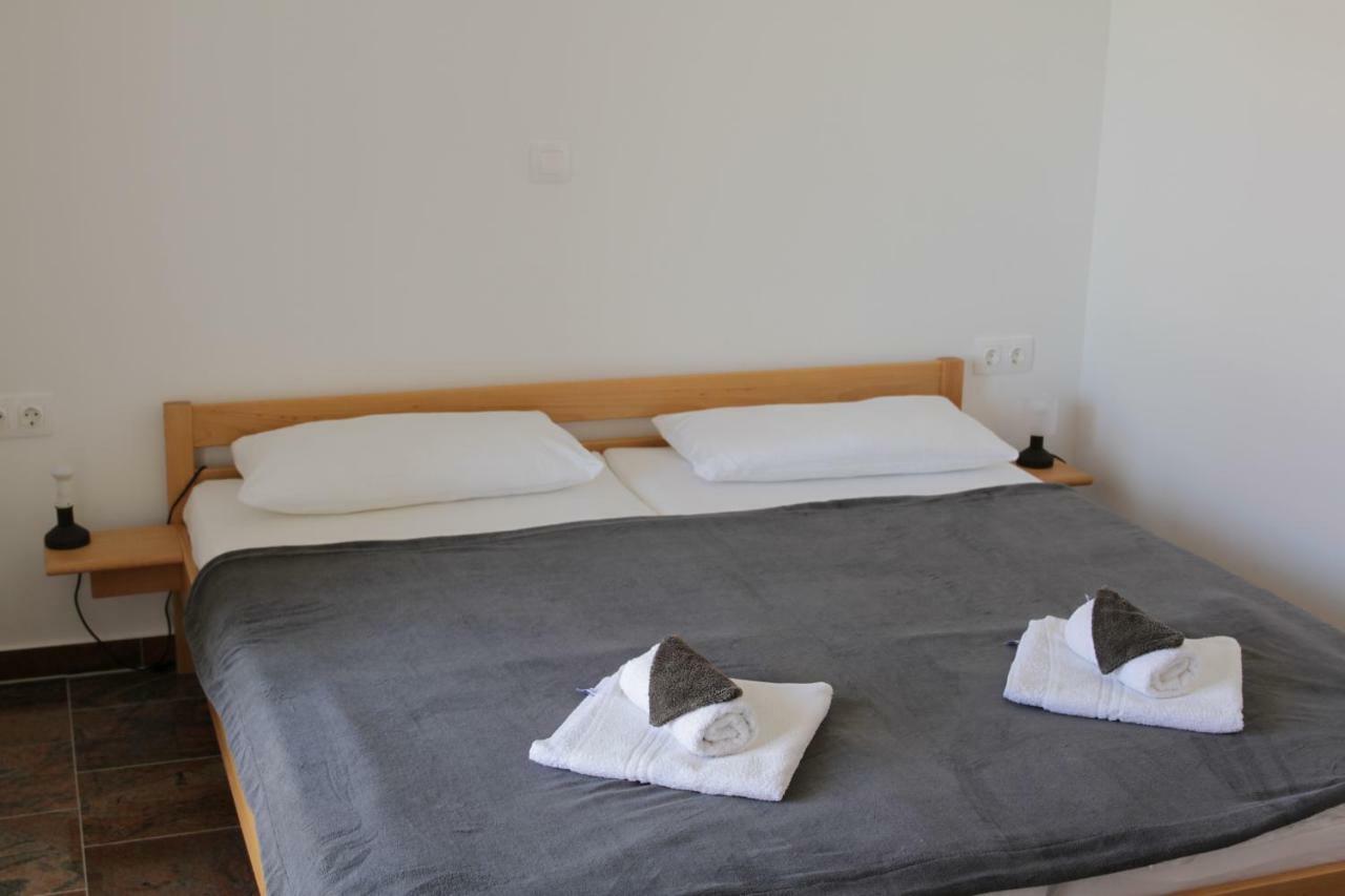 Apartmani Subasic Pag Town Extérieur photo